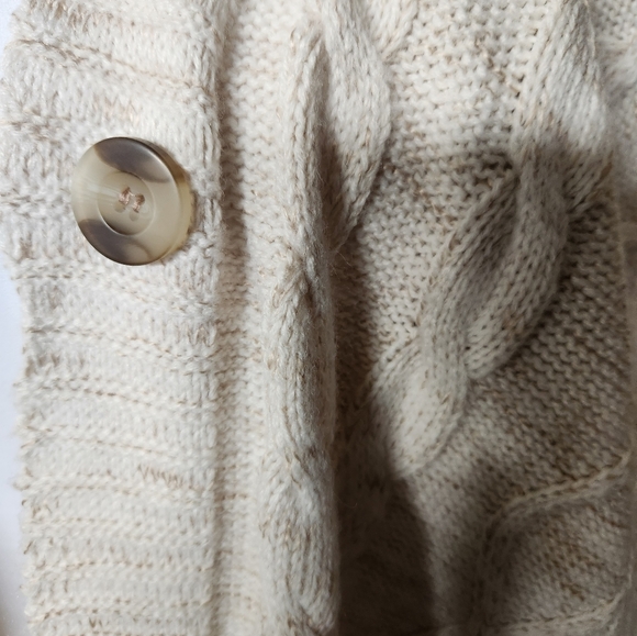 Sugar Moon Size Large Cozy Button Up Knit Cardigan Sweater Boho shark bite hem - Picture 3 of 5